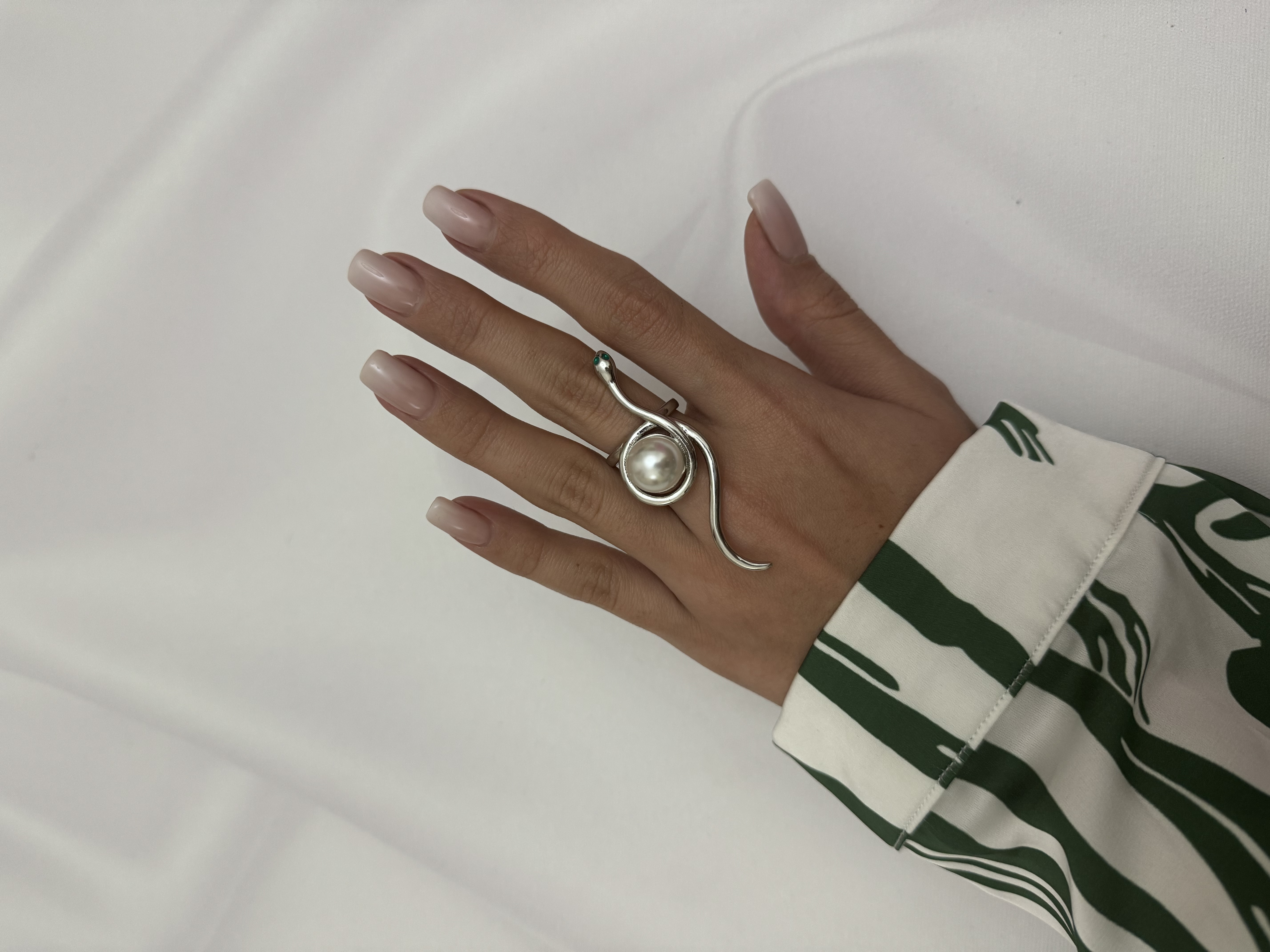 انگشتر ماری